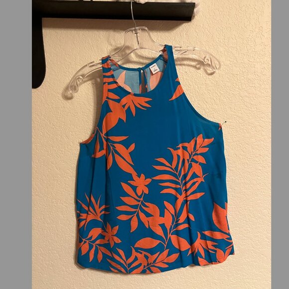 OLD NAVY Relaxed Sleeveless Keyhole Tops (Set of 2) with Tropical Palms - Size S - Picture 2 of 9